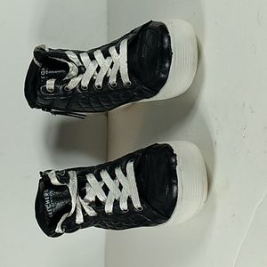 Skechers Girls Platforms Black Leather Size 5 Sneakers.
